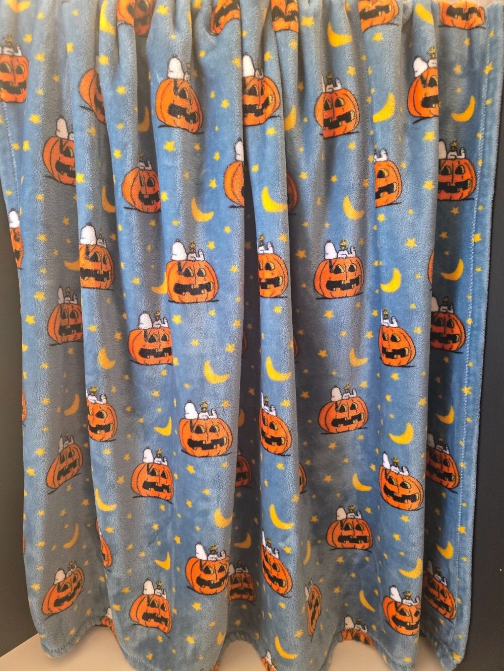 Peanuts Snoopy & Woodstock Jack O Lantern Night Plush Throw